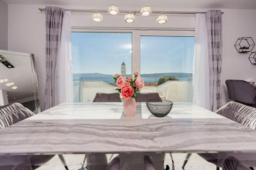 Exquisites Apartment nur 350 Meter zum Strand mit herrlichem Meerblick, Privatparkplatz, WiFi